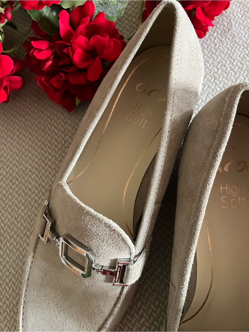 ARA High Soft Women's Kent Suede Beige Loafers US Size 8 - Picture 6 of 11